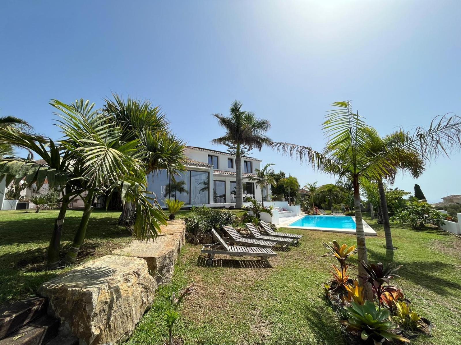 Bed & Breakfast In Villa Eden Palm Benalmádena Esterno foto